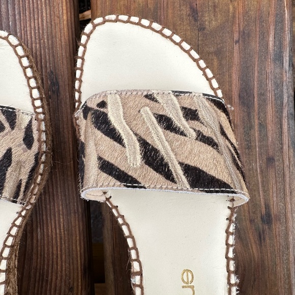 Andre Assous‎ Animal Print Slides Espadrilles Kitten Heels Leather Size 10 - Picture 7 of 8